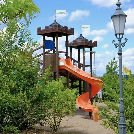 בית נופש Traditional Style Near River Moselle קוכם
